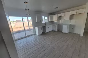 3310 E Angela Dr, Phoenix, AZ 85032 - Photo 9