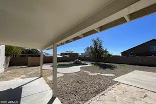 10925 W Kaler Dr, Glendale, AZ 85307 - Photo 25