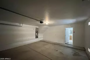 10925 W Kaler Dr, Glendale, AZ 85307 - Photo 23