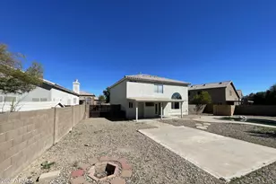 10925 W Kaler Dr, Glendale, AZ 85307 - Photo 27
