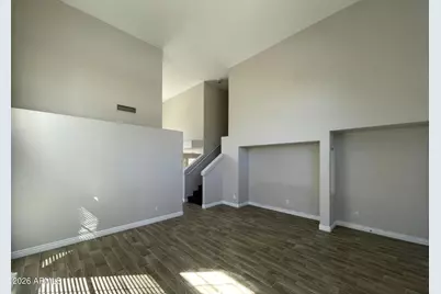 10925 W Kaler Drive, Glendale, AZ 85307 - Photo 7