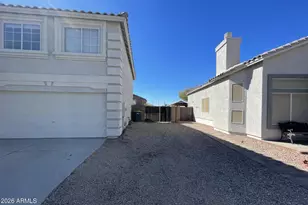 10925 W Kaler Dr, Glendale, AZ 85307 - Photo 29