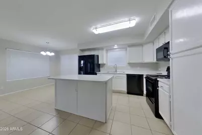 16122 N 90th Avenue, Peoria, AZ 85382 - Photo 5
