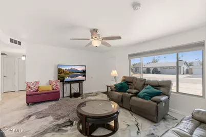 3418 E Lupine Avenue, Phoenix, AZ 85028 - Photo 7