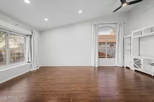 18433 N 12th Wy, Phoenix, AZ 85022 - Photo 11