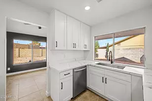 2910 W Sandra Terrace, Phoenix, AZ 85053 - Photo 13