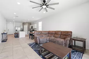 561 W Freedom St, Florence, AZ 85132 - Photo 9