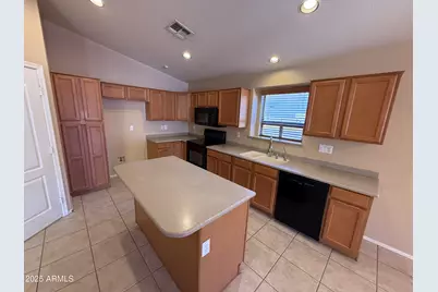 2321 W Straight Arrow Lane, Phoenix, AZ 85085 - Photo 13