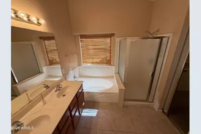 2321 W Straight Arrow Lane, Phoenix, AZ 85085 - Photo 21
