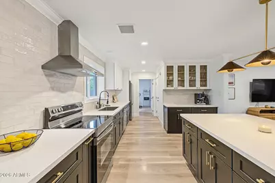501 W Diana Avenue, Phoenix, AZ 85021 - Photo 9