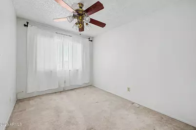 14221 N 54th Drive, Glendale, AZ 85306 - Photo 13