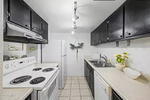14221 N 54th Dr, Glendale, AZ 85306 - Photo 7