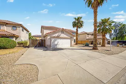 15554 W Gelding Drive, Surprise, AZ 85379 - Photo 5