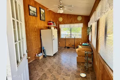 18233 S John Fry Avenue, Peeples Valley, AZ 86332 - Photo 11