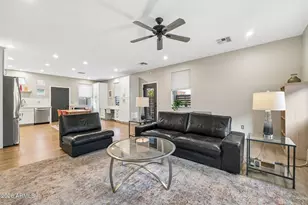826 N 11th Ave, Phoenix, AZ 85007 - Photo 11