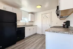 17 E Townley Ave, Phoenix, AZ 85020 - Photo 5