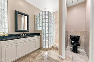 5881 W Del Lago Cir, Glendale, AZ 85308 - Photo 37