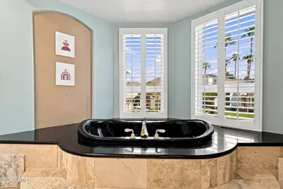 5881 W Del Lago Circle, Glendale, AZ 85308 - Photo 23