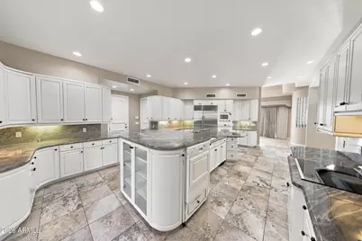 5881 W Del Lago Circle, Glendale, AZ 85308 - Photo 13