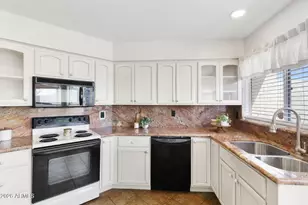 13223 N 25th Dr, Phoenix, AZ 85029 - Photo 3