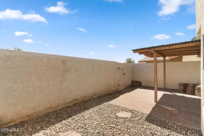 13223 N 25th Drive, Phoenix, AZ 85029 - Photo 37
