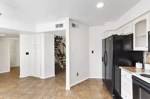 13223 N 25th Dr, Phoenix, AZ 85029 - Photo 25