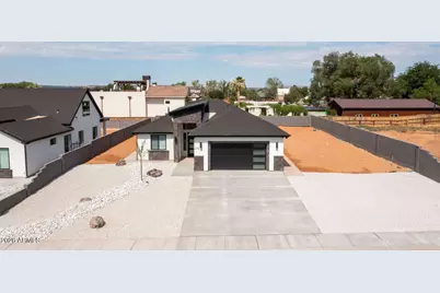 275 S Barlow St Street, Colorado City, AZ 86021 - Photo 3