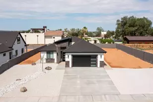 275 S Barlow St St, Colorado City, AZ 86021 - Photo 3