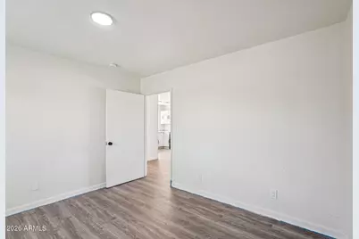 1344 E Pueblo Avenue, Phoenix, AZ 85040 - Photo 17