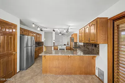 8122 S Palm Drive, Tempe, AZ 85284 - Photo 11