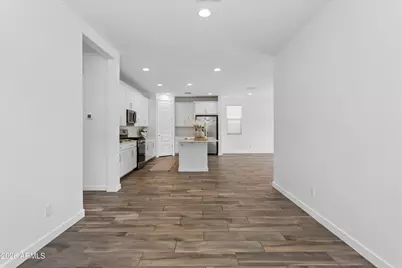 2531 W Hidalgo Avenue, Phoenix, AZ 85041 - Photo 7