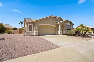 17320 N Thornberry Dr, Surprise, AZ 85374 - Photo 7