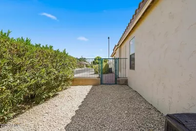 17320 N Thornberry Drive, Surprise, AZ 85374 - Photo 37