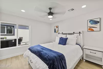 8632 E Highland Avenue, Scottsdale, AZ 85251 - Photo 25