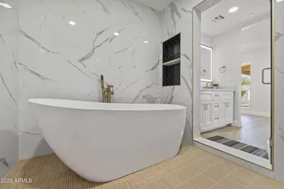 8632 E Highland Avenue, Scottsdale, AZ 85251 - Photo 19