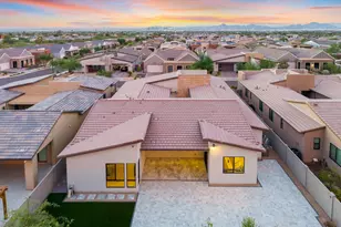 719 E Summerside Rd, Phoenix, AZ 85042 - Photo 37