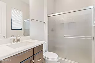 719 E Summerside Rd, Phoenix, AZ 85042 - Photo 29