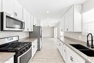 13828 N 33rd Ave, Phoenix, AZ 85053 - Photo 7