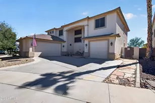 15809 W Mercer Ln, Surprise, AZ 85379 - Photo 1