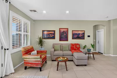 15809 W Mercer Lane, Surprise, AZ 85379 - Photo 5