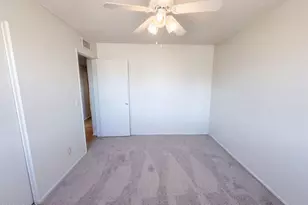 8301 N 47th Dr, Glendale, AZ 85302 - Photo 21