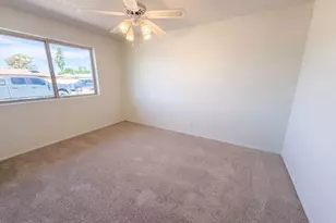 8301 N 47th Dr, Glendale, AZ 85302 - Photo 17