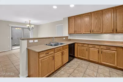 5813 E Hampton Avenue, Mesa, AZ 85206 - Photo 7