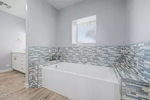832 E Maddock Rd, Phoenix, AZ 85086 - Photo 19