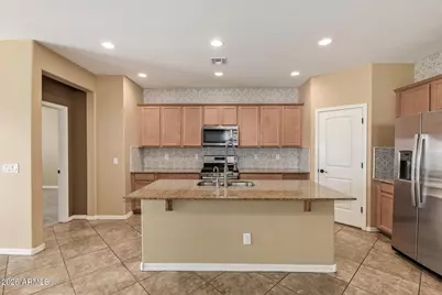 2057 W Kenton Way, San Tan Valley, AZ 85144 - Photo 11