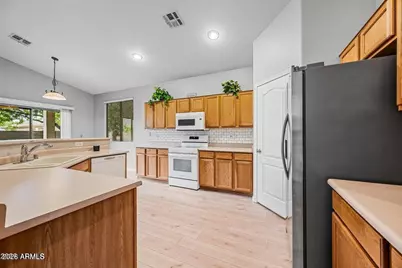 9231 W Salter Drive, Peoria, AZ 85382 - Photo 19