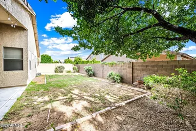 9231 W Salter Drive, Peoria, AZ 85382 - Photo 7