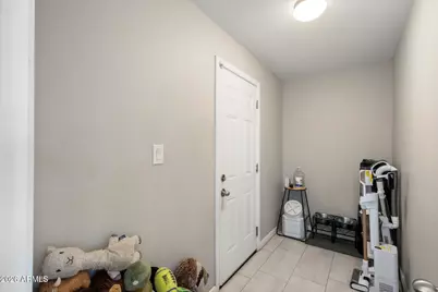 1835 W Behrend Drive, Phoenix, AZ 85027 - Photo 9