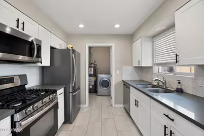 1835 W Behrend Drive, Phoenix, AZ 85027 - Photo 7