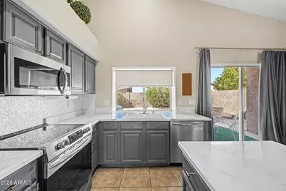 1892 E Erie Street, Chandler, AZ 85225 - Photo 15